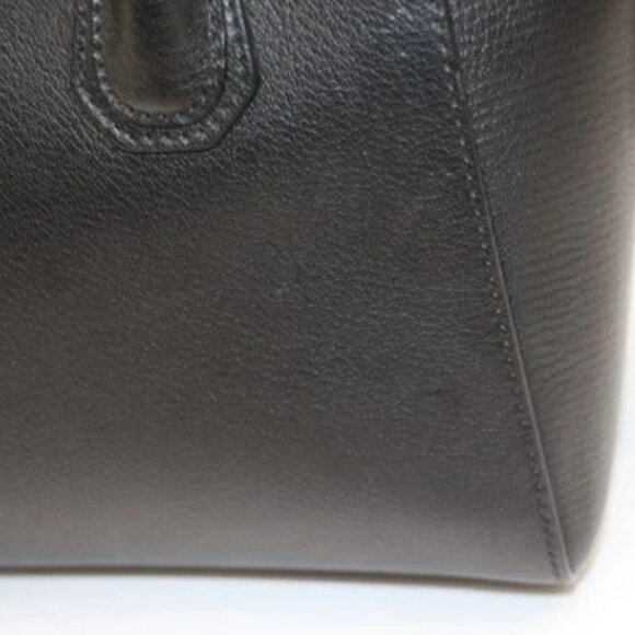 Givenchy Antigona Leather Shoulder Bag - Black - Picture 7 of 14